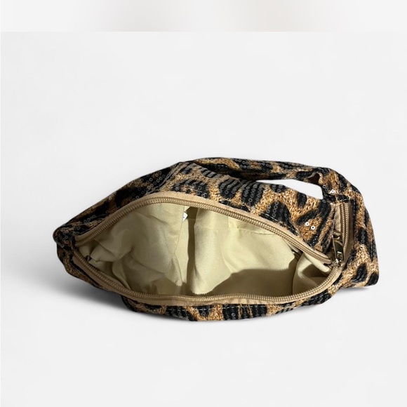 Leopard Print Sequin Bag - Picture 3 of 3